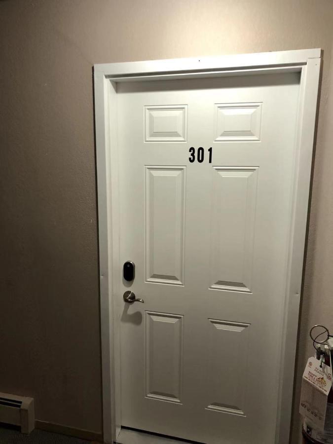 Unit #301 Mountain View 1Br In Canmore Down Town Bagian luar foto